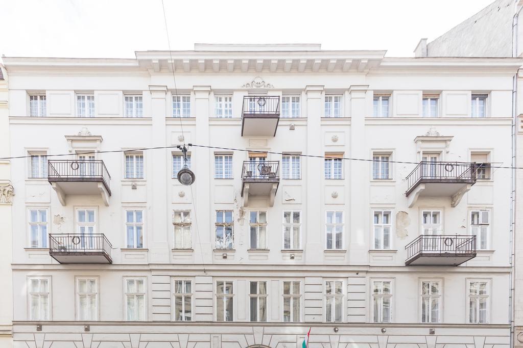 Real Apartments Zoltan Ii. Budapest Exterior photo